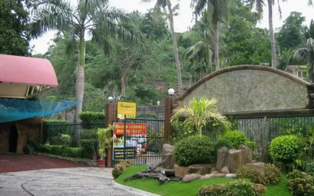Rockpoint Hotspring Resort Hotel & Spa
