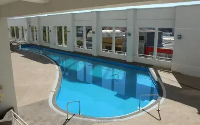 Valparaiso Hillview Suites
