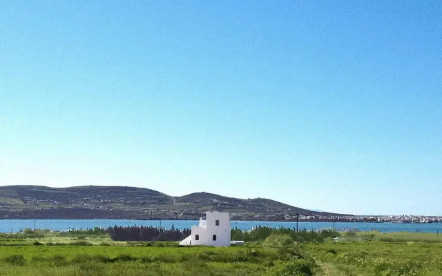 Paros House