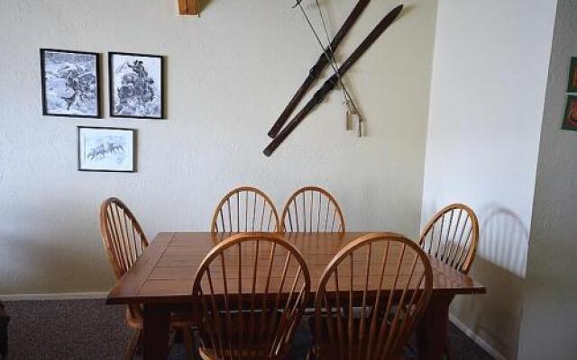 Overlook - 4 Br condo by RedAwning