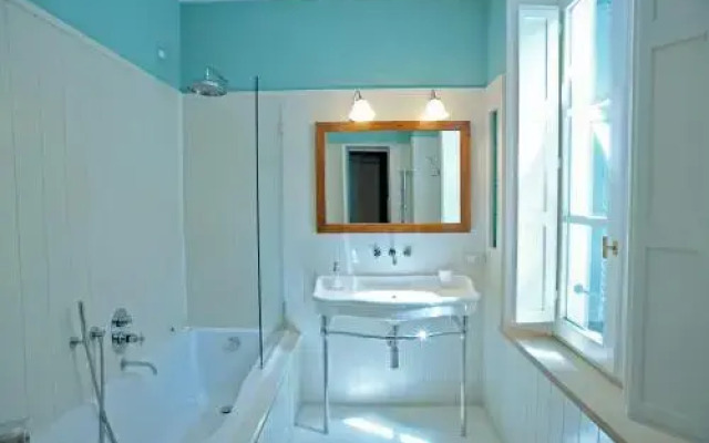 Beach Front Limonaia