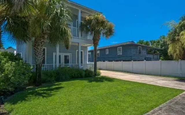 Captain Morgans - Crystal Beach Subdivision