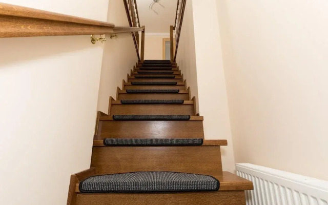 Holiday House Bursztyn by Renters