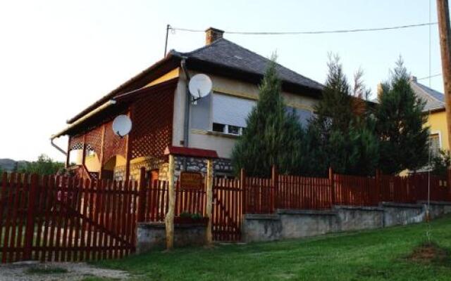 Csipkés Apartmanház