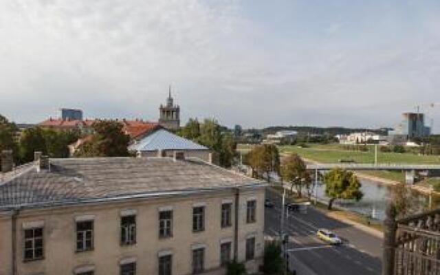 River view apartment in Old Town