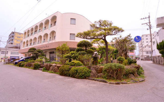 Nago Business Hotel