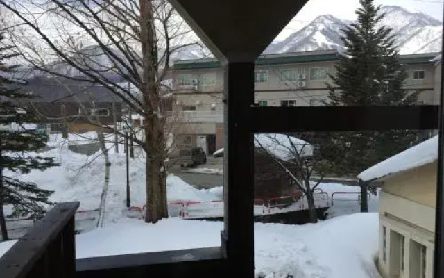 Tsugaike Ski House