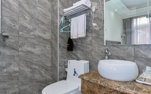 Haitian Yise Holiday Hotel