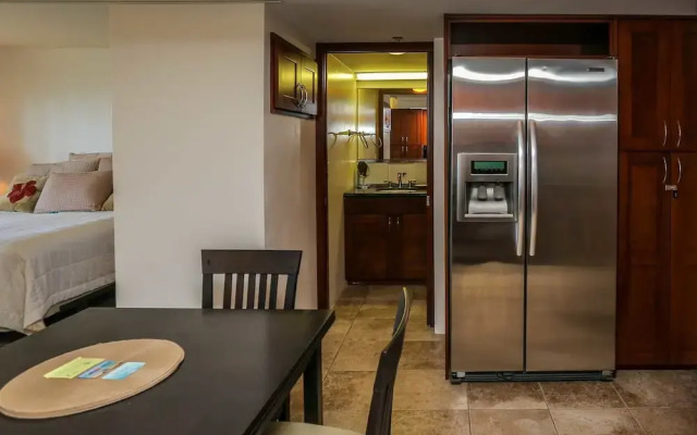 Ilikai 1308 - Studio Condo