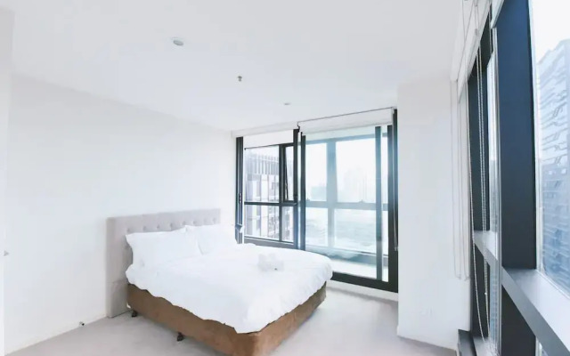 Hfn Union Tower Apartment