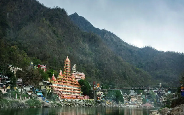 Shiva Shakti Yoga Resort