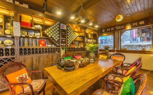 Shylie·Ruwan-Shiguang View of the Ancient City Panoramic Beauty Su (Lijiang Ancient City Branch)