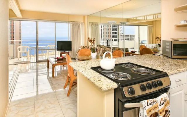 Ilikai 1612 - Studio Condo