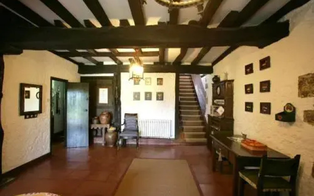Casa Rural Arotzenea