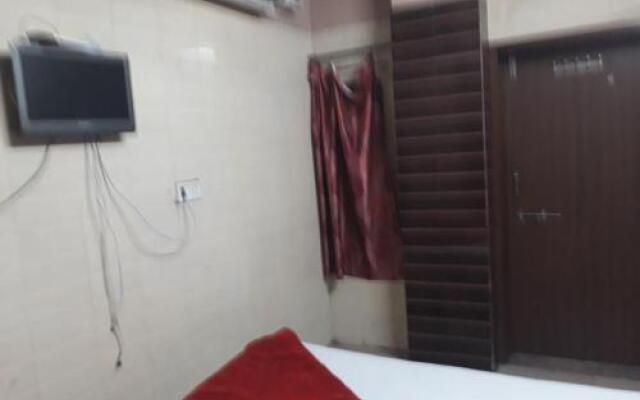 The Grand Deedar Hotel