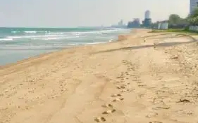 Oriental Beach By Winnie