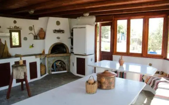 Studios Eleni