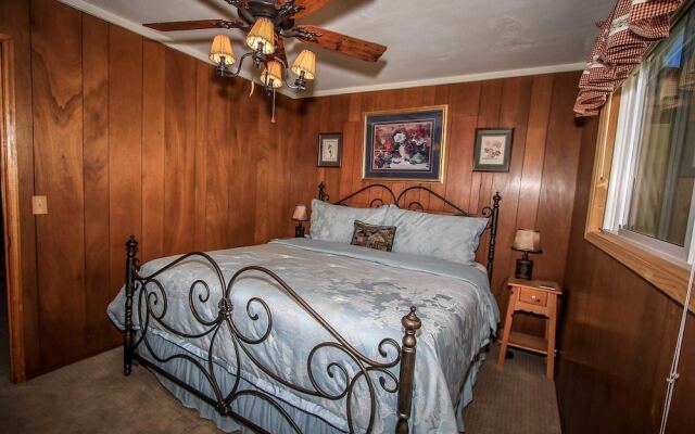 Owl Pine Cabin 1551 by RedAwning