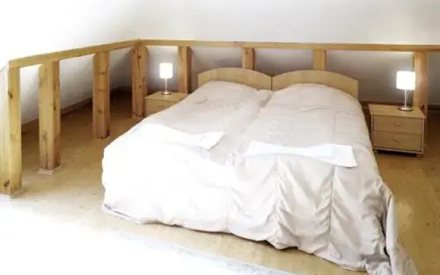 Guest House Karaimu 13