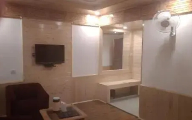 Hotel Himgiri Manali