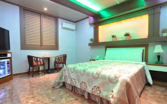 Riviera Mini Hotel