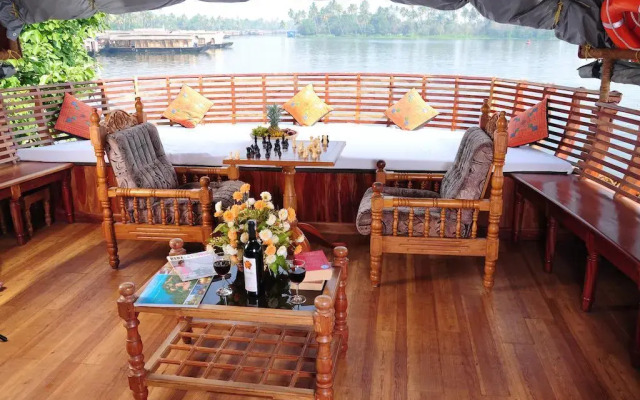 Skylark House Boats