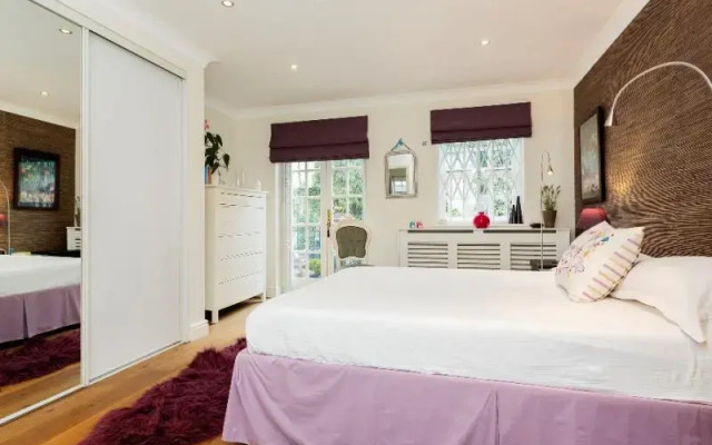 Veeve  2 Bed Mews House Chadwick Mews Chiswick