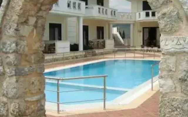 Kourtis