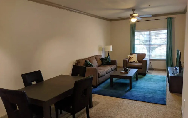 Midtown 240 By Homecomfortstay