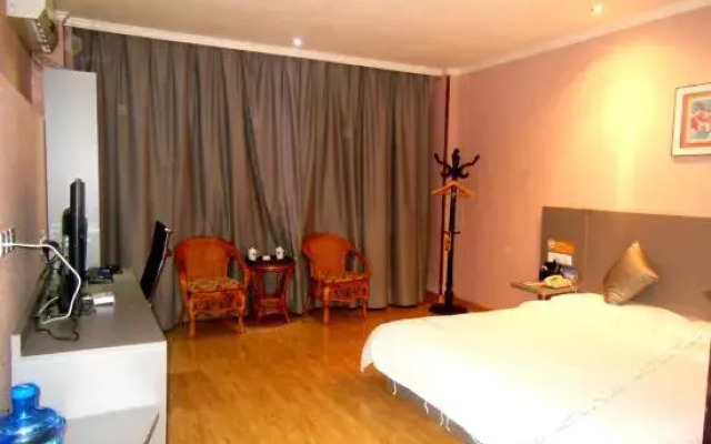 Super 8 Hotel Longnan Wudu Panxuan Road Square