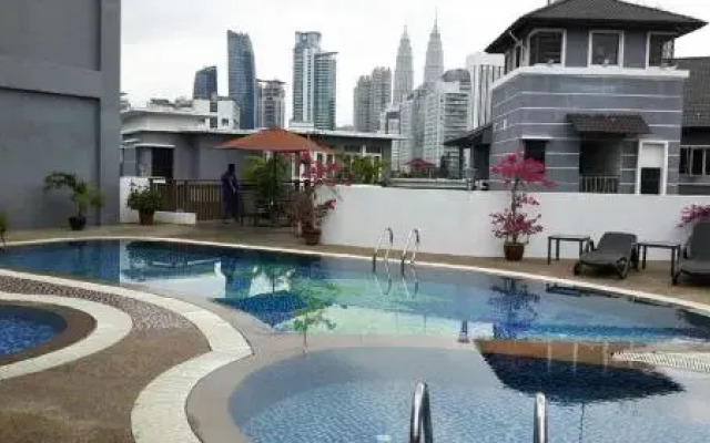Cinta Condominium