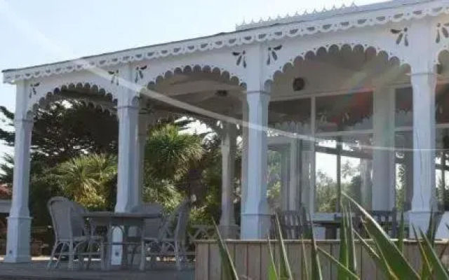 Hotel La Maison sur l'Eau