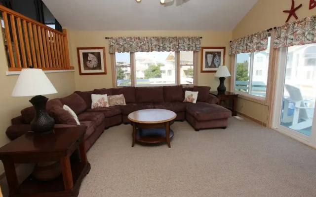 Beachwalk - 5 Br Home