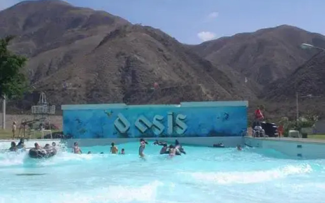 Oasis Hosteria