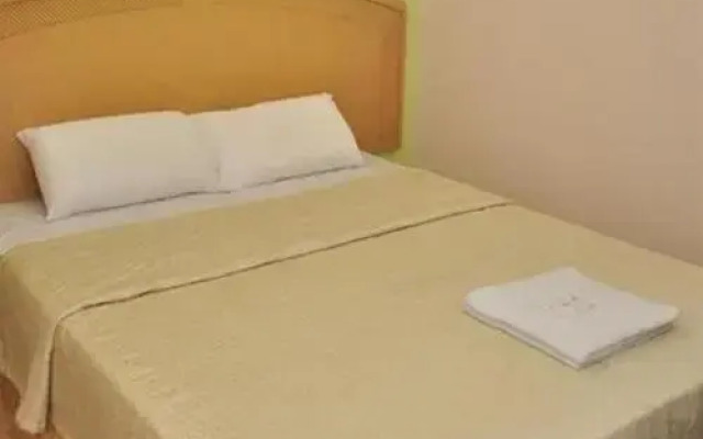 Hotel Sahara Inn