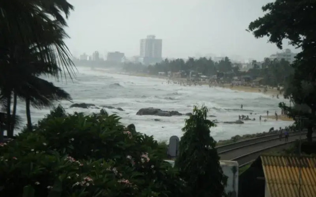 Relax on Hotel Mountlavinia