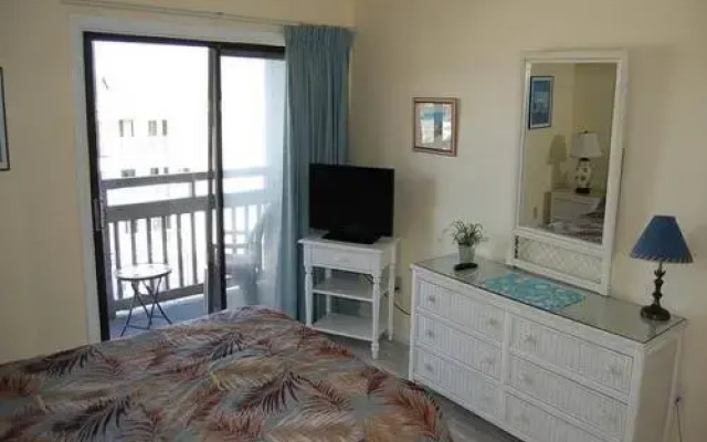 Pelican's Landing 326 - 3 Br Condo
