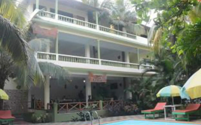 Classic De Ever Green Resort
