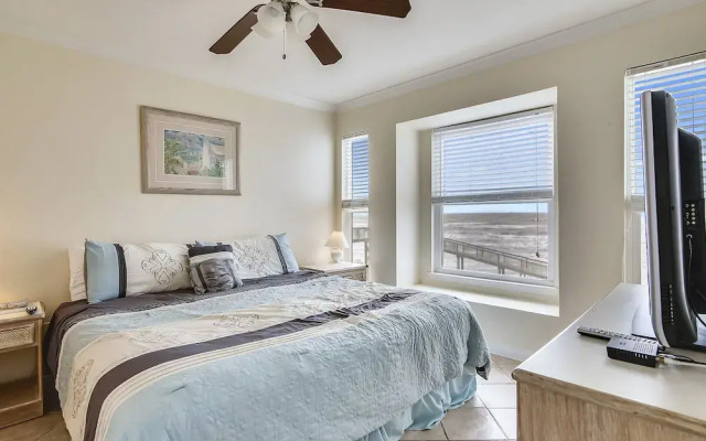 Seascape 1110 - 2 Br Condo