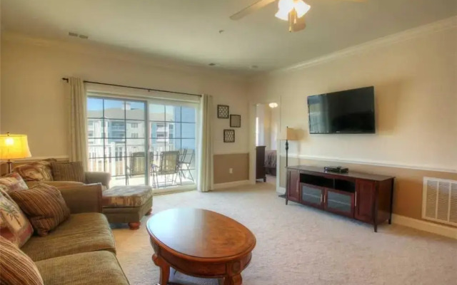 Magnolia Pointe 302 4827P 3 Br condo by RedAwning