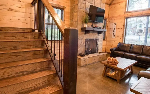 Gather Round Lodge - 3 Br Cabin