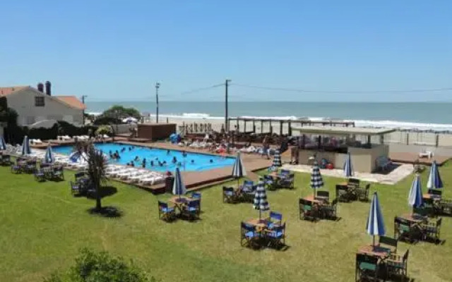 Hotel Tejas Rojas