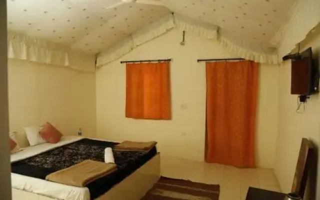 Dune Safari Camp By OYO Rooms