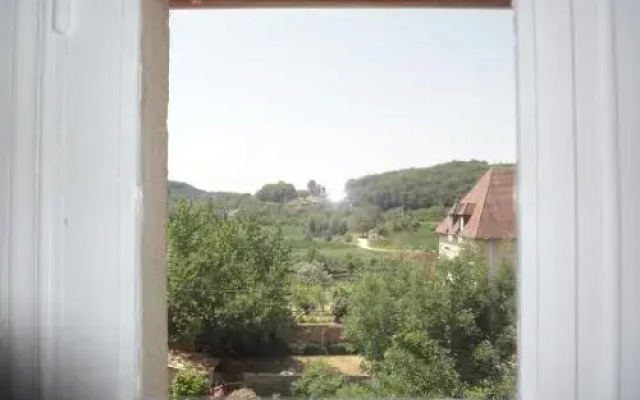 La Villa du 15 - Chambres indépendantes & autonomes du restaurant La Maison - piscine chauffée à 200m