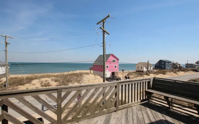 Dolphin Watch - 4 Br Home