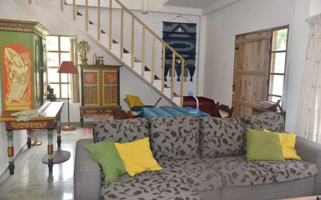 Birds House Villa