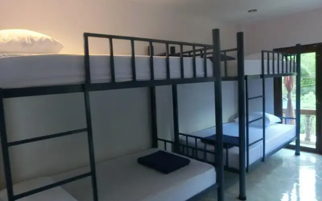 Domingo Hostel