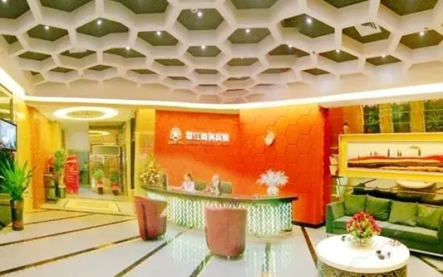 Hechi Chunjiang Business Hotel