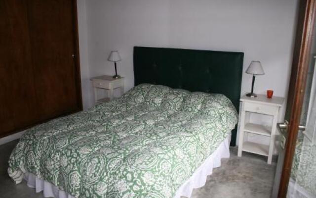 Punta Piedras, Cabañas de mar.