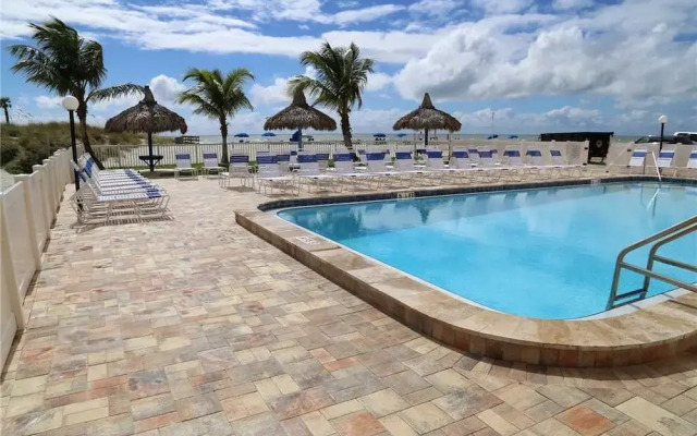 #302 Beach Place Condos